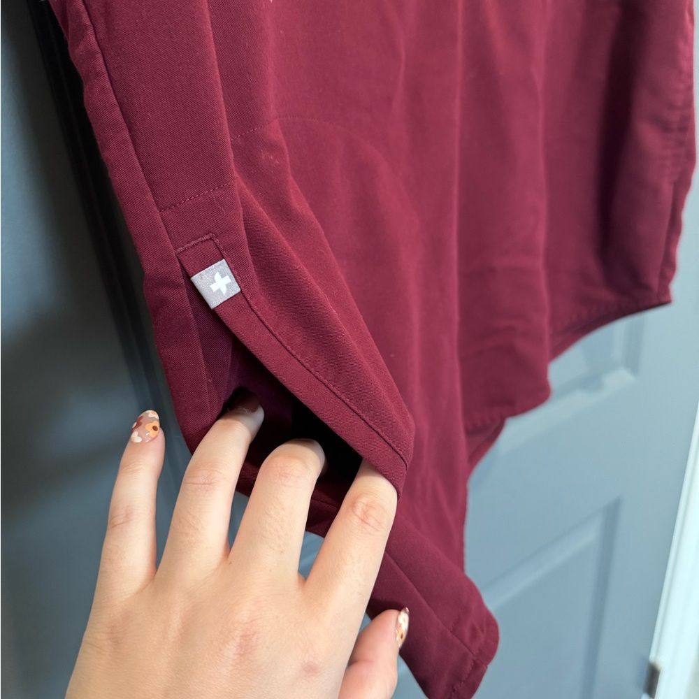 Figs Women's Top in Burgundy - Picture 5 of 6